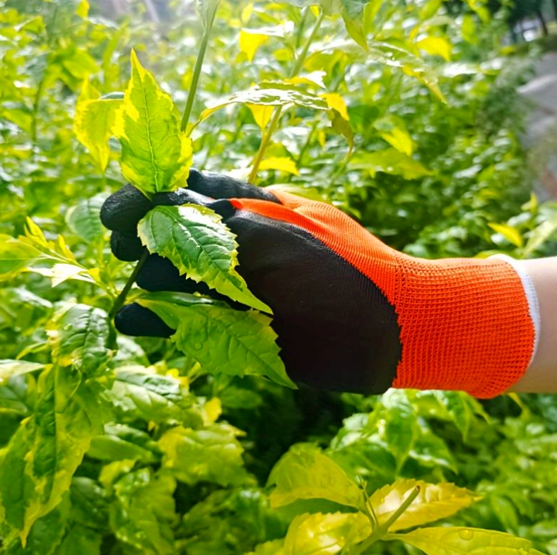 Pracovní ochranné rukavice Nakida R2001, latex, červeno-černé, vel. 8 (M)