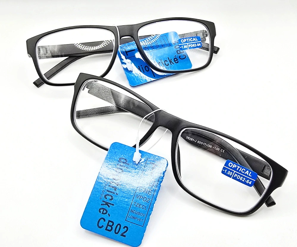 Dioptrické brýle SURGLASS DE LUXE na dálku MÍNUSOVÉ, dioptrie -4,0 černé plastové rámečky
